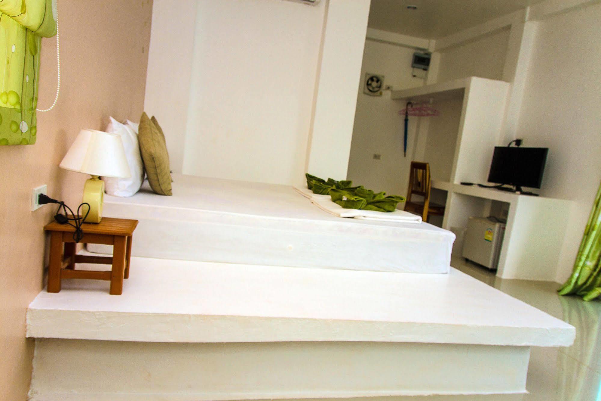 KeereeLay Hotel Ko Lanta Buitenkant foto
