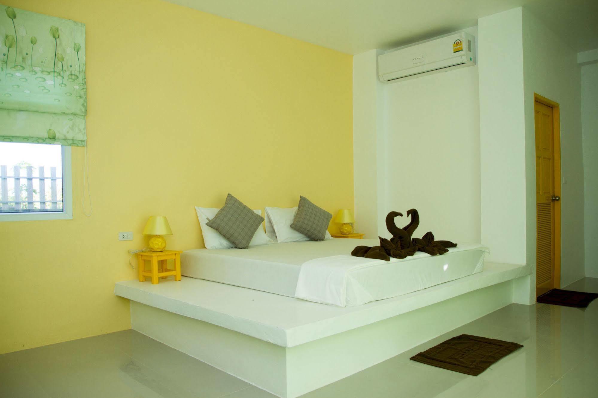 KeereeLay Hotel Ko Lanta Buitenkant foto